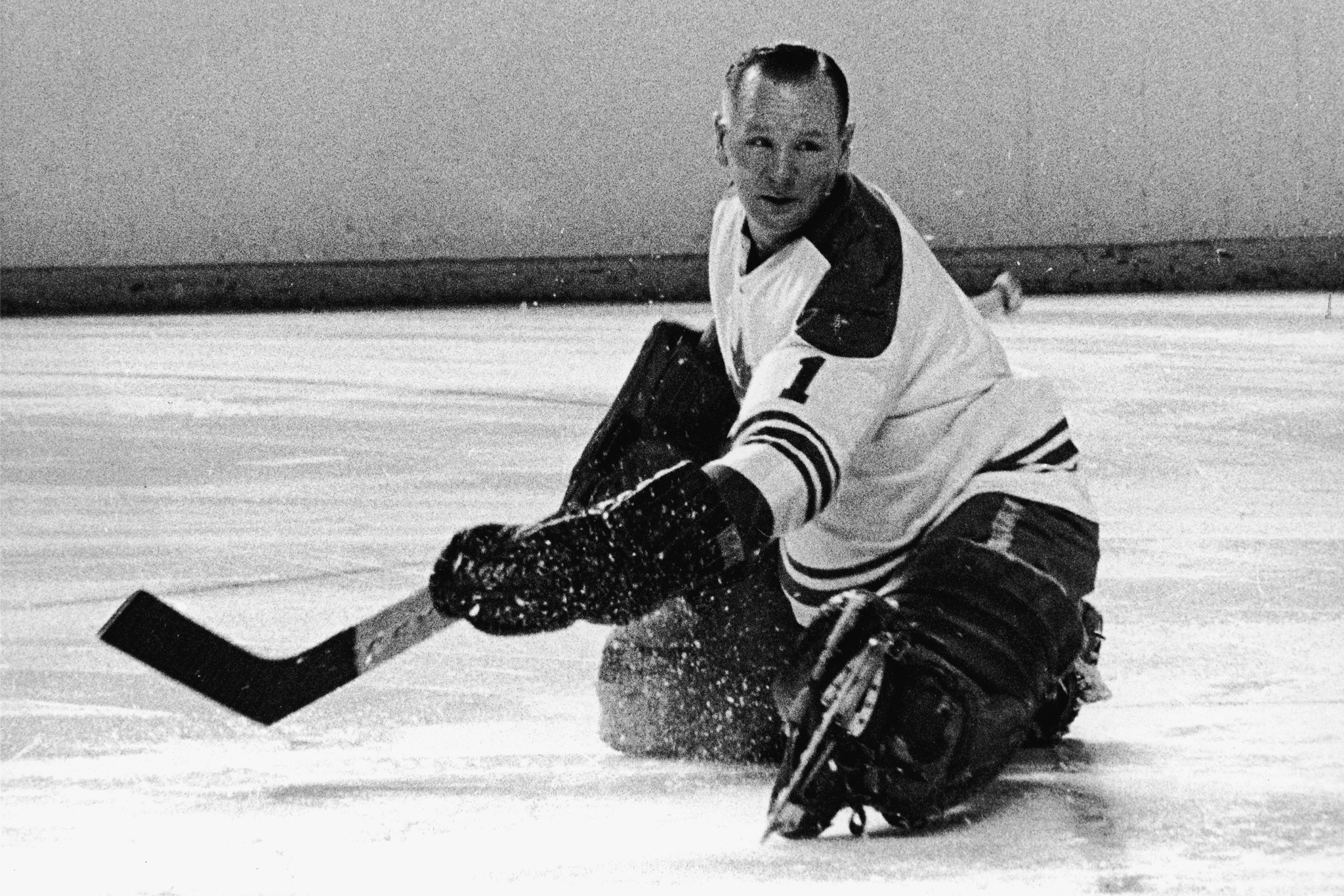 Bower in the 1960s with the Maple Leafs_Hulton Archive, via Getty Images